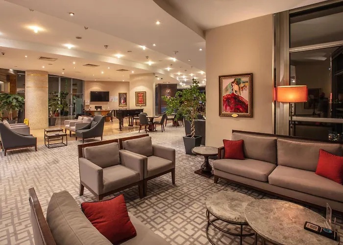 Charisma De Luxe Hotel